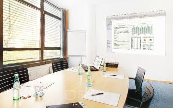 Einen Büroraum mieten im Business Center Schwabing an der Leopoldstraße mit Konferenzraum